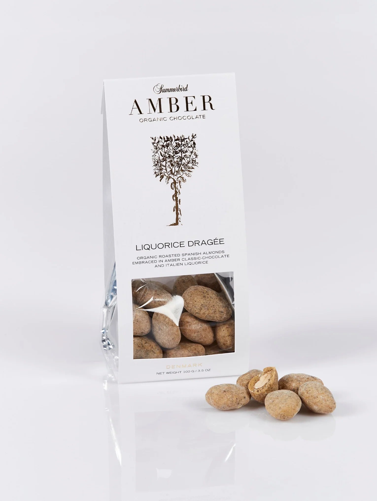 Lakridsdragéer med mandler i Amber Classic-chokolade